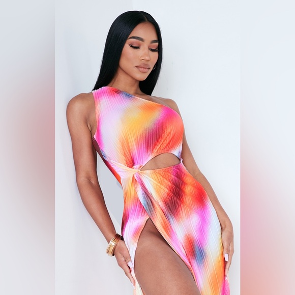 PINK ABSTRACT PRINT PLISSE KNOTTED SPLIT DETAIL MAXI DRESS - MEDIUM - Picture 3 of 6